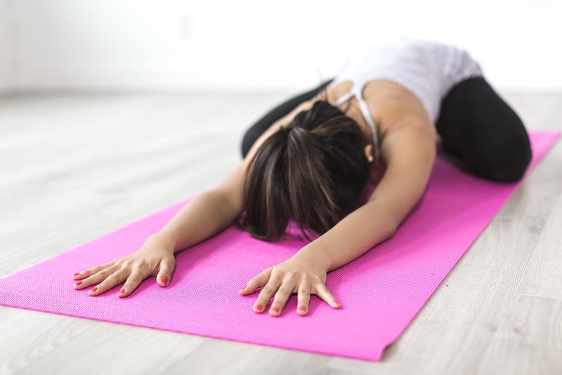 Single Leg Stretch Pilates Exercise